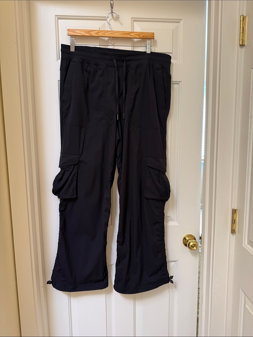 Lululemon Black Dance Studio Cargo Pants Relaxed Fit Size XL